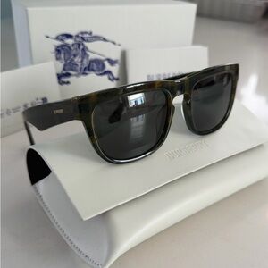 Burberry Gray/Dark Green Accented Unisex Sunglasses 56mm ~ NWT